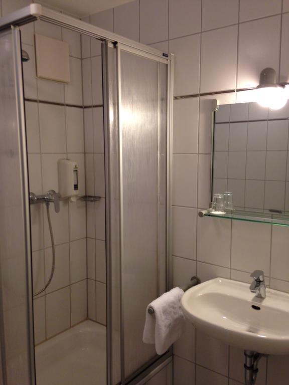 Hotel Astra ראסטאט חדר תמונה